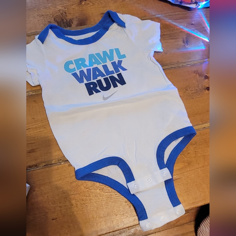 Nike 18 mo